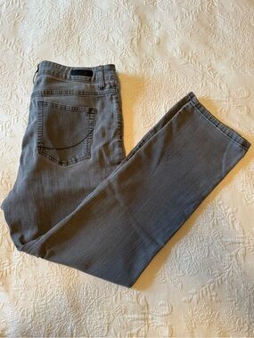 Lee Women's Grey Straight Leg Jeans Size 16 Medium